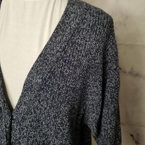 GAP button down heavy weight cardigan sweater M - Picture 3 of 7